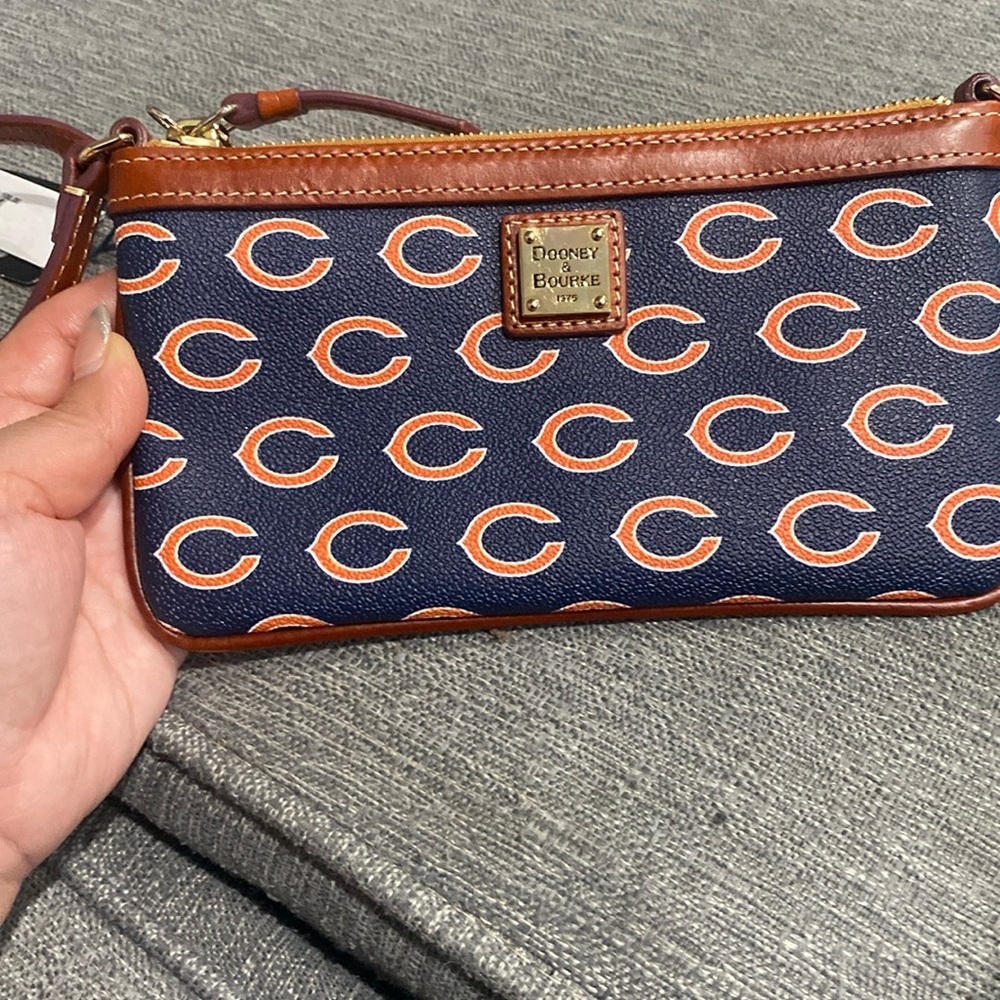 Dooney & Bourke purse